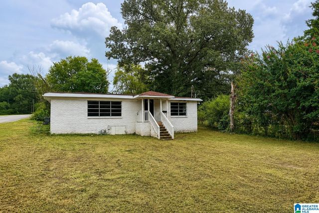 907 9TH STREET SE, Graysville, AL 35073