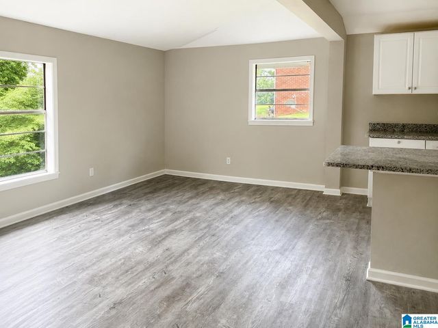 907 9TH STREET SE, Graysville, AL 35073