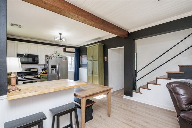 901 S Eugenia St, Orange Grove, TX 78372