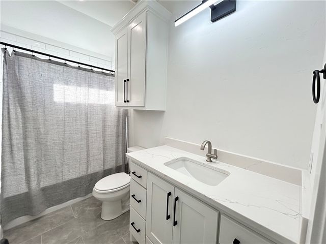 5010 Grayson Way, Bryan, TX 77802