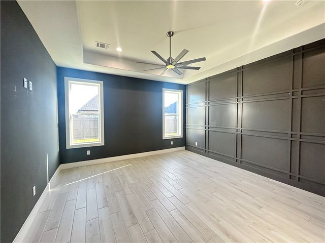 5010 Grayson Way, Bryan, TX 77802