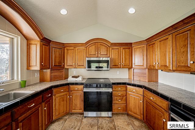12081 S Country Club Drive, Idaho Falls, ID 83404