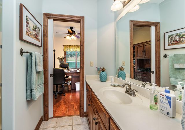 60 & 62 Shields Spur, Holiday Island, AR 72631