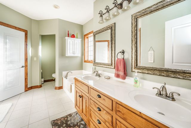 60 & 62 Shields Spur, Holiday Island, AR 72631