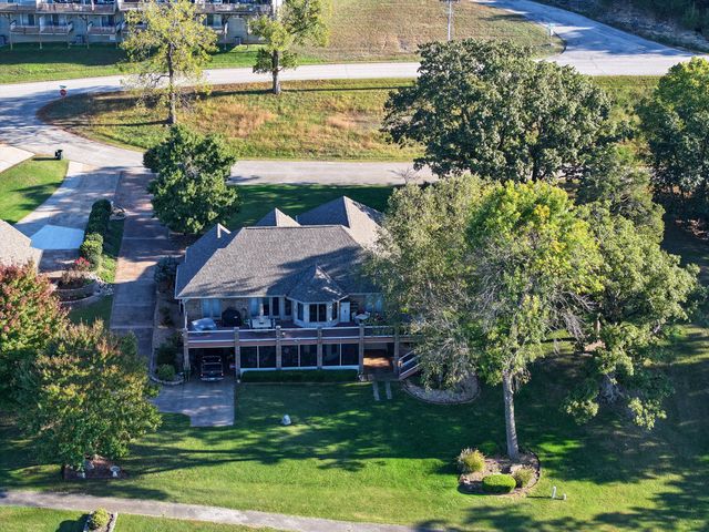 60 & 62 Shields Spur, Holiday Island, AR 72631