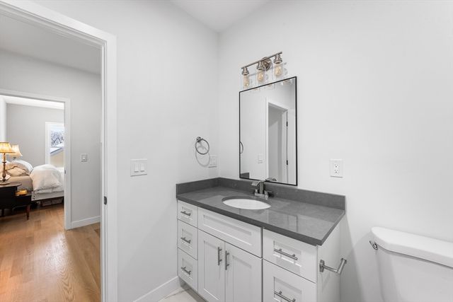 19 Dyer St 19, Rockland, MA 02370