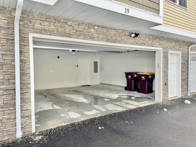 19 Dyer St 19, Rockland, MA 02370