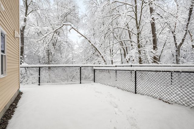 19 Dyer St 19, Rockland, MA 02370