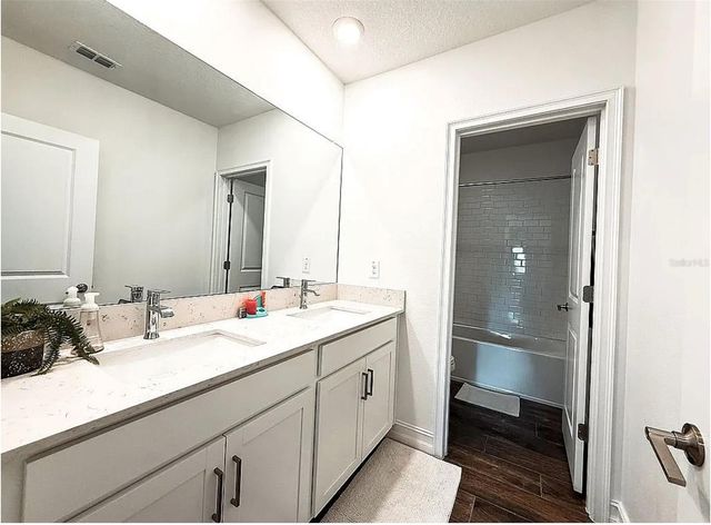 22034 STORYBOOK CABIN WAY, Land O Lakes, FL 34637