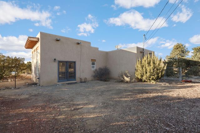 58 Loma Chata Road, Placitas, NM 87043