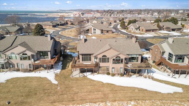 176 Harbor Drive, Ludington, MI 49431