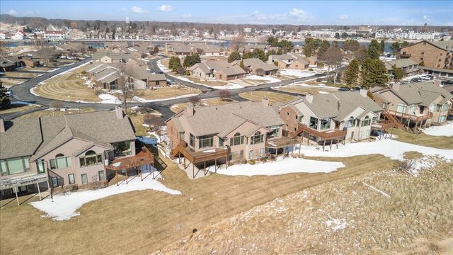 176 Harbor Drive, Ludington, MI 49431