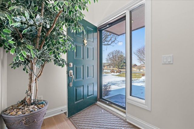 176 Harbor Drive, Ludington, MI 49431