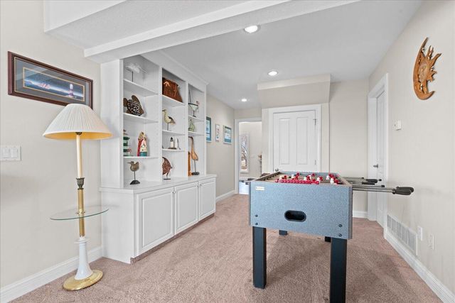 176 Harbor Drive, Ludington, MI 49431