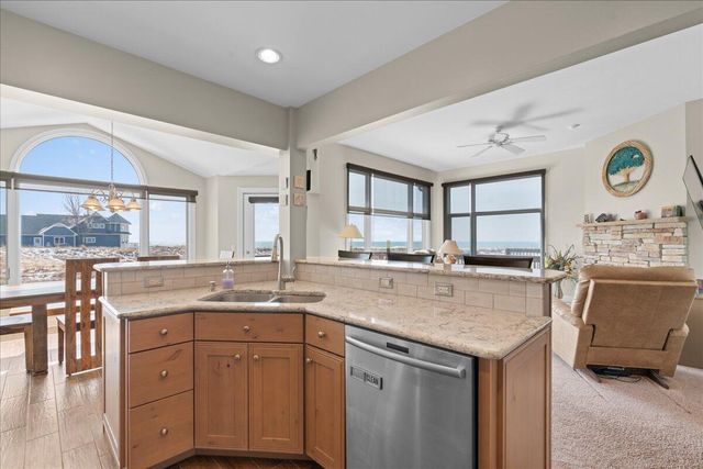 176 Harbor Drive, Ludington, MI 49431