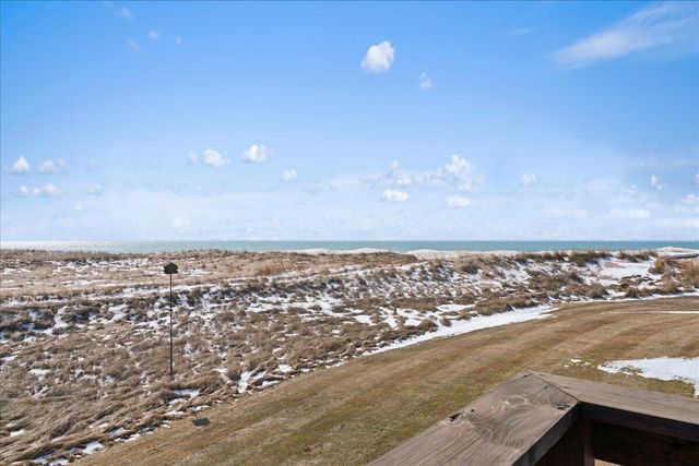 176 Harbor Drive, Ludington, MI 49431