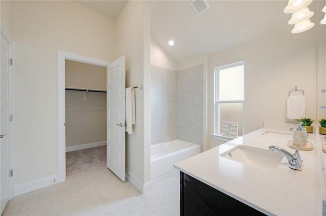 108 White Dunes DR, San Marcos, TX 78656