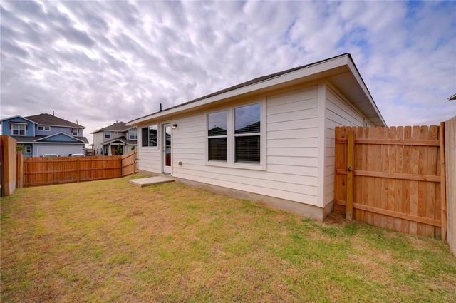108 White Dunes DR, San Marcos, TX 78656
