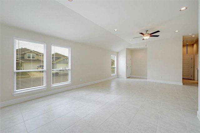 108 White Dunes DR, San Marcos, TX 78656