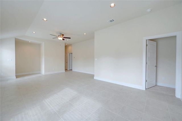 108 White Dunes DR, San Marcos, TX 78656