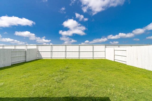 234 Heritage Mill TRL, Elgin, TX 78621