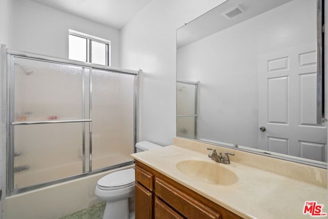 424 S Westmoreland Avenue 210, Los Angeles, CA 90020