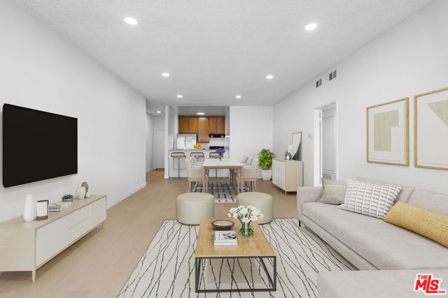 424 S Westmoreland Avenue 210, Los Angeles, CA 90020
