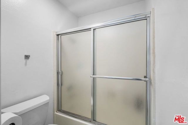 424 S Westmoreland Avenue 210, Los Angeles, CA 90020
