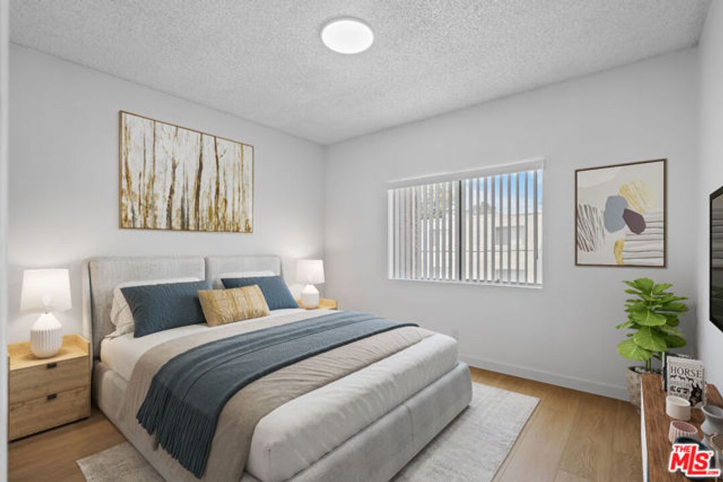 424 S Westmoreland Avenue 210, Los Angeles, CA 90020