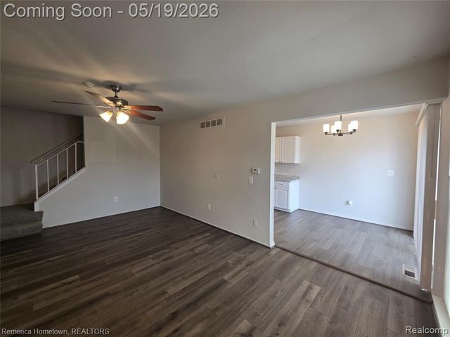 41025 Southwind Drive 109, Canton, MI 48188