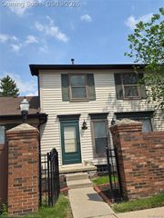 41025 Southwind Drive 109, Canton, MI 48188