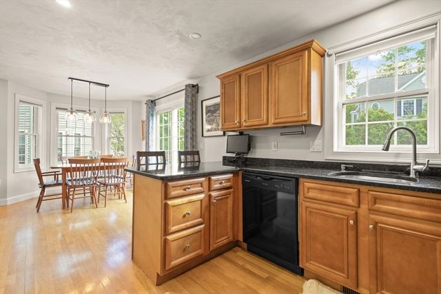 118 Smith St 3, Lowell, MA 01851