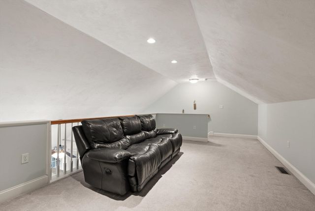 118 Smith St 3, Lowell, MA 01851