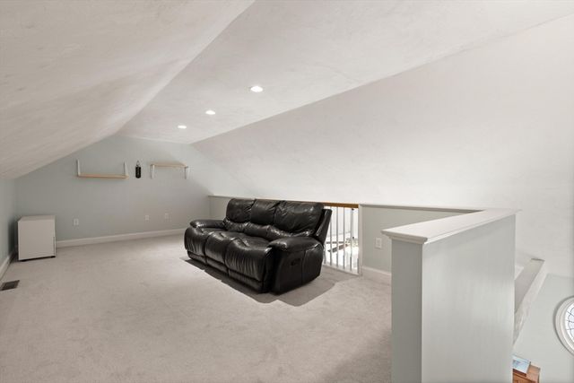 118 Smith St 3, Lowell, MA 01851
