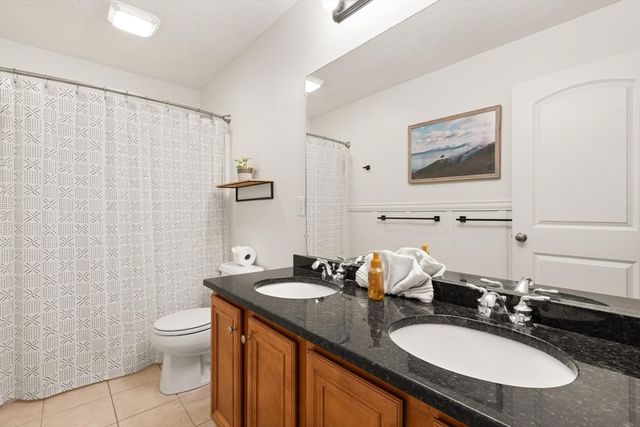 118 Smith St 3, Lowell, MA 01851