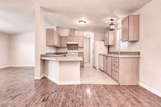 8601 N 103RD Avenue 271, Peoria, AZ 85345