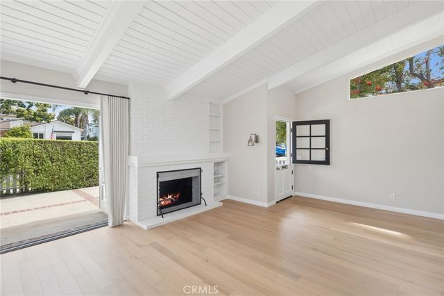 421 Fernleaf Avenue, Corona Del Mar, CA 92625