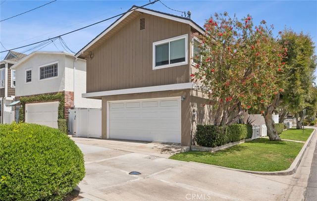 421 Fernleaf Avenue, Corona Del Mar, CA 92625