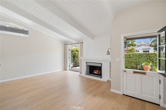 421 Fernleaf Avenue, Corona Del Mar, CA 92625