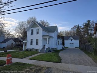 130 Grand #3, Mount Clemens, MI 48043