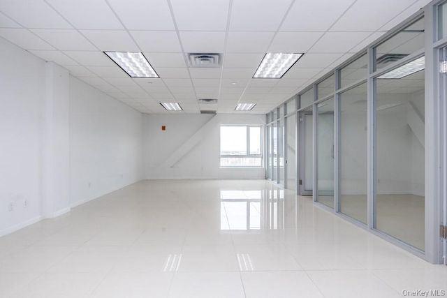 136-33 37th Avenue 8C, Flushing, NY 11354