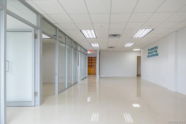 136-33 37th Avenue 8C, Flushing, NY 11354