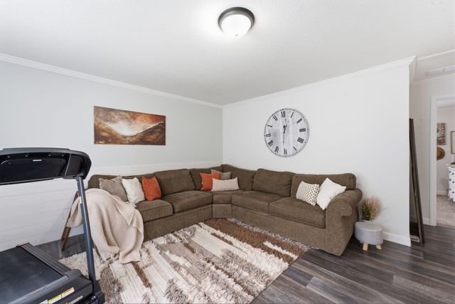531 Pea Ridge Rd, Chestnut Mound, TN 38552