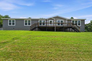 531 Pea Ridge Rd, Chestnut Mound, TN 38552