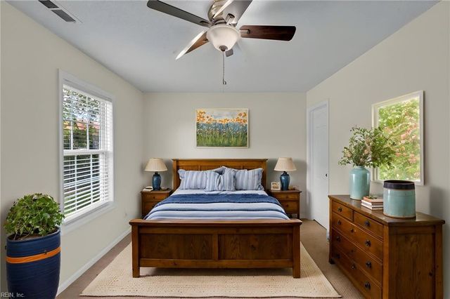 332 South End RD, Knotts Island, NC 27950