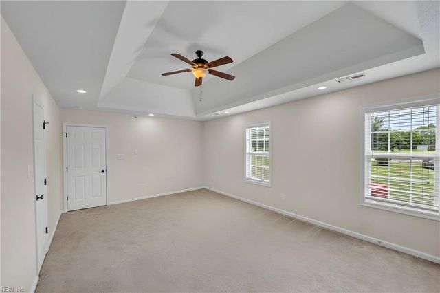 332 South End RD, Knotts Island, NC 27950