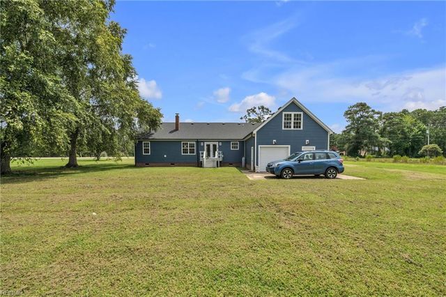 332 South End RD, Knotts Island, NC 27950