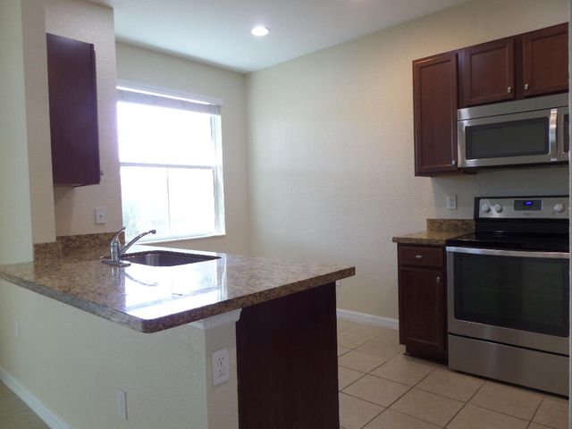 322 Lake Monterey Circle, Boynton Beach, FL 33426