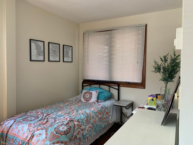 907 Beacon Street 4, Boston, MA 02215