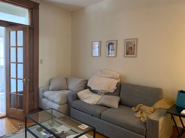 907 Beacon Street 4, Boston, MA 02215